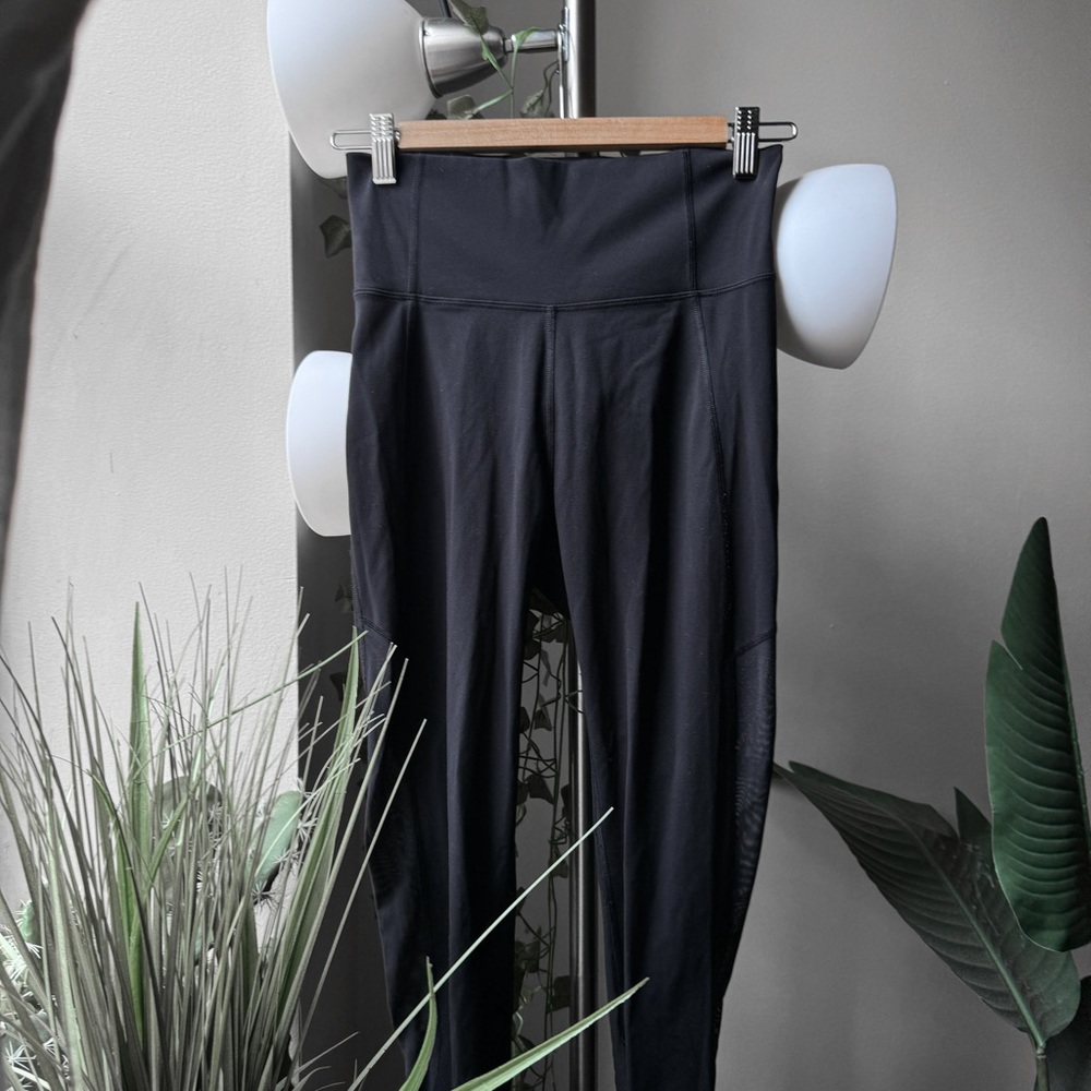 Lululemon black leggings